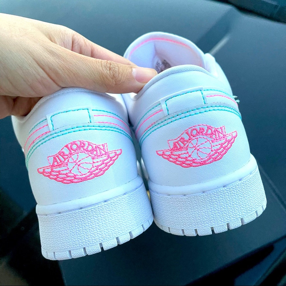 Air Jordan 1 Low GS “south beach” - Picture 8 of 9